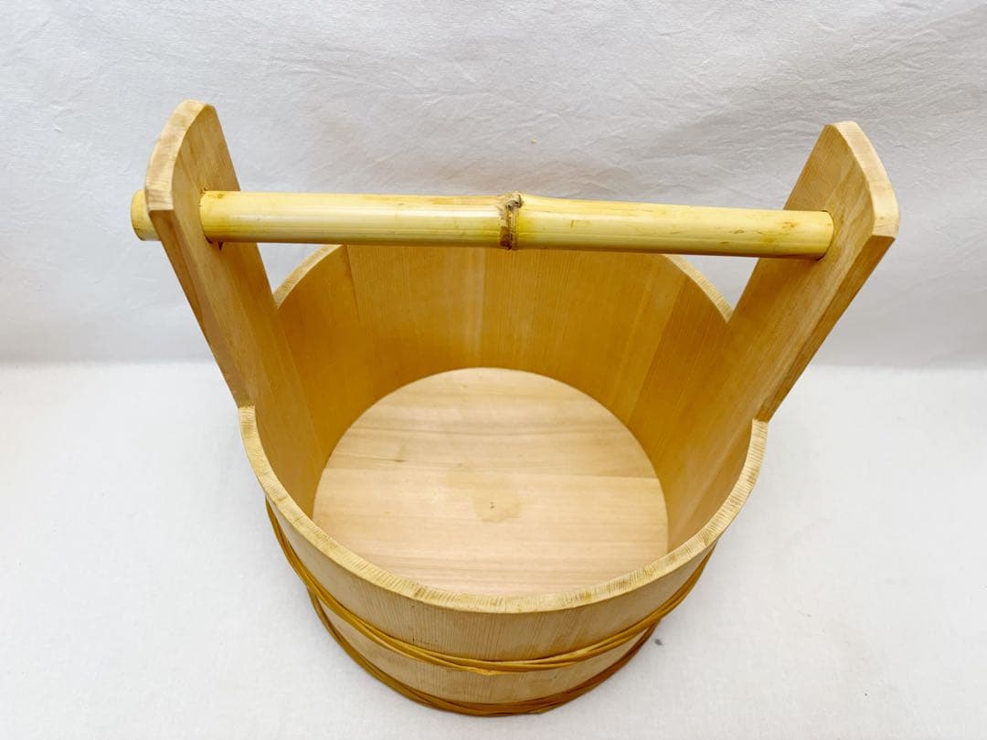 美品 茶道具 水張桶 手桶水指 木地 割蓋付き 水屋道具 露地道具 茶事 紙箱