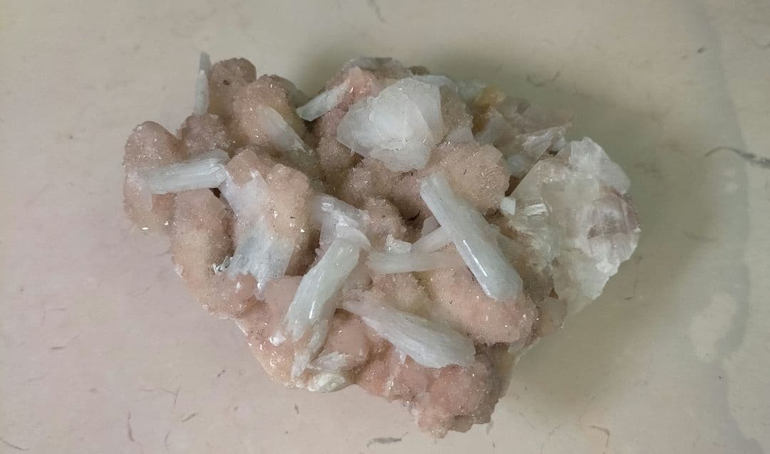 束沸石　原石1点　重さ約360g