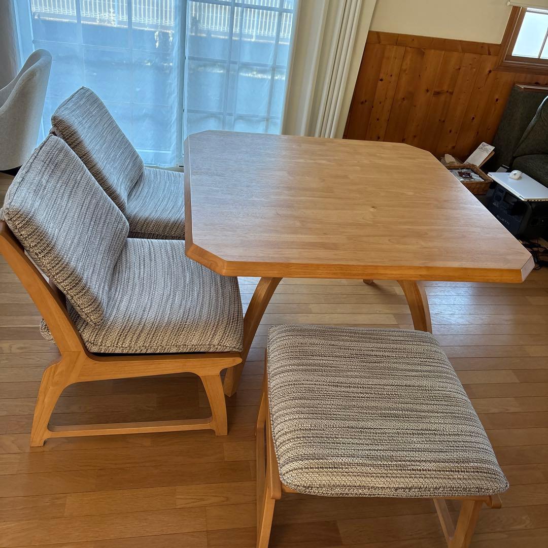 ナチュラルウッド ダイニングテーブルと椅子3脚セット