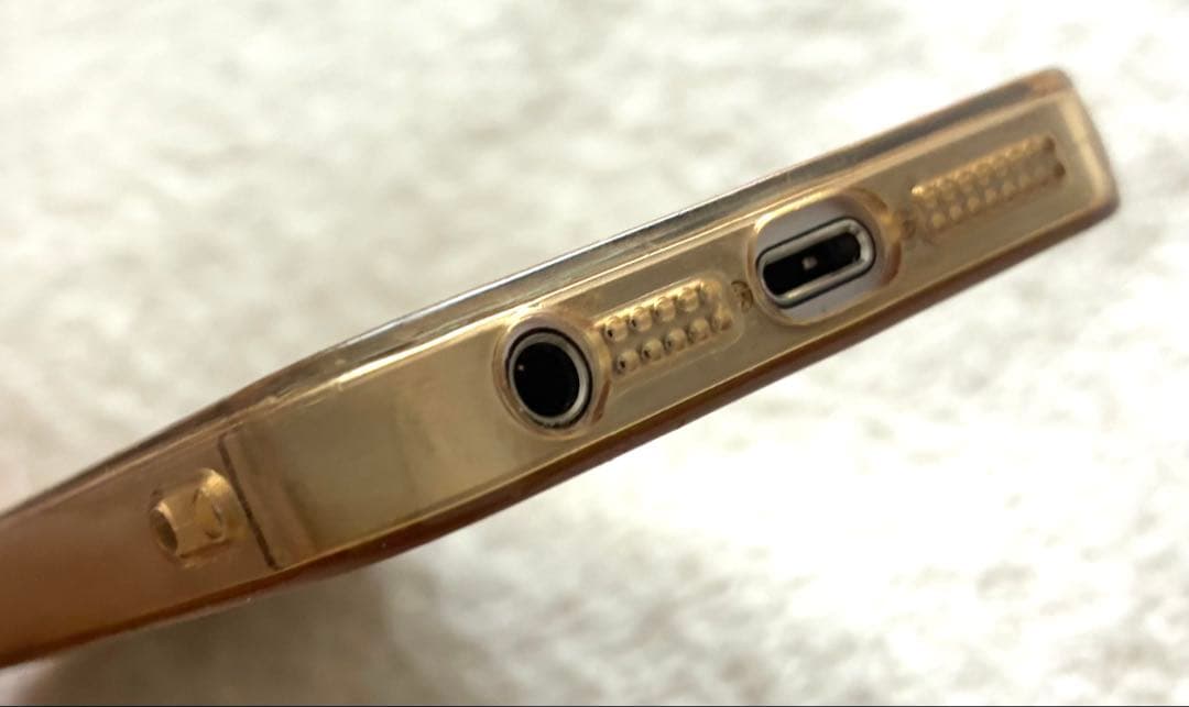 iPhone SE（初代） MP822J/A 32GBスペースグレー+保護ケース