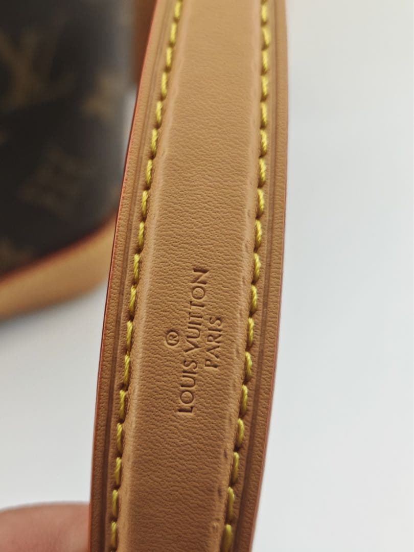 LOUIS VUITTONノエ BB モノグラムショルダーバッグ バケットバッグ