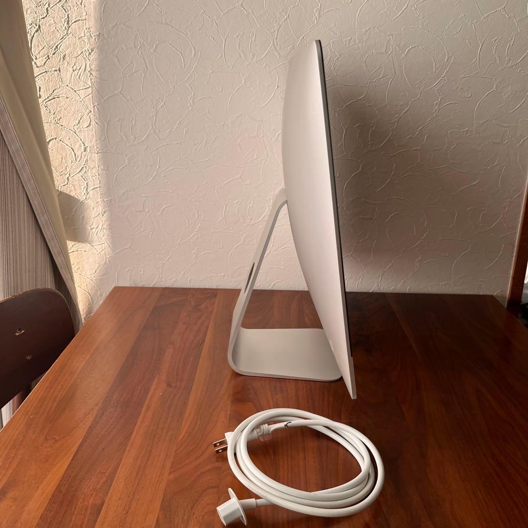 iMac 21.5インチ Retina 4K (Late 2015)