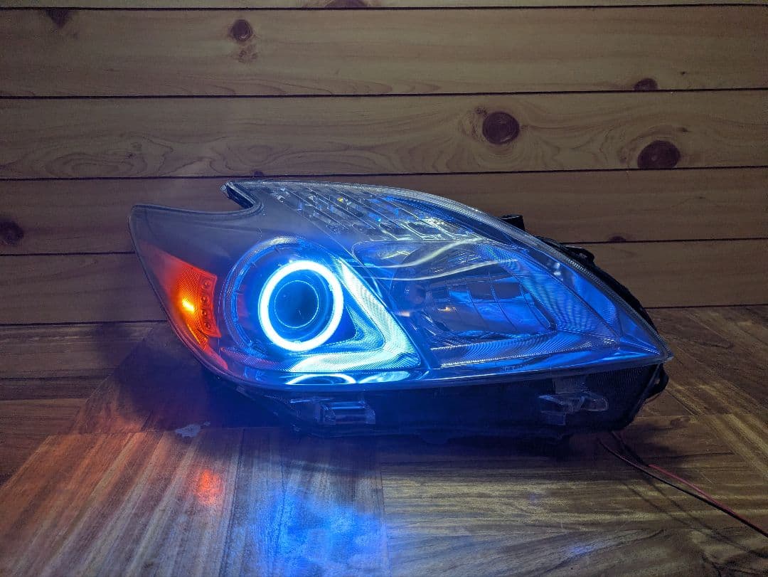 30プリウス イカリング ヘッドライト US仕様 ZVW30 黄ばみ無し