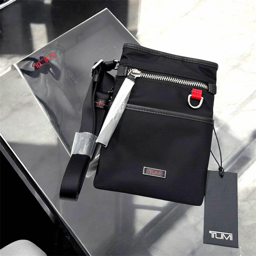 【新品未使用】 TUMI トゥミ サコッシュ ショルダーバッグ クロスボディ
