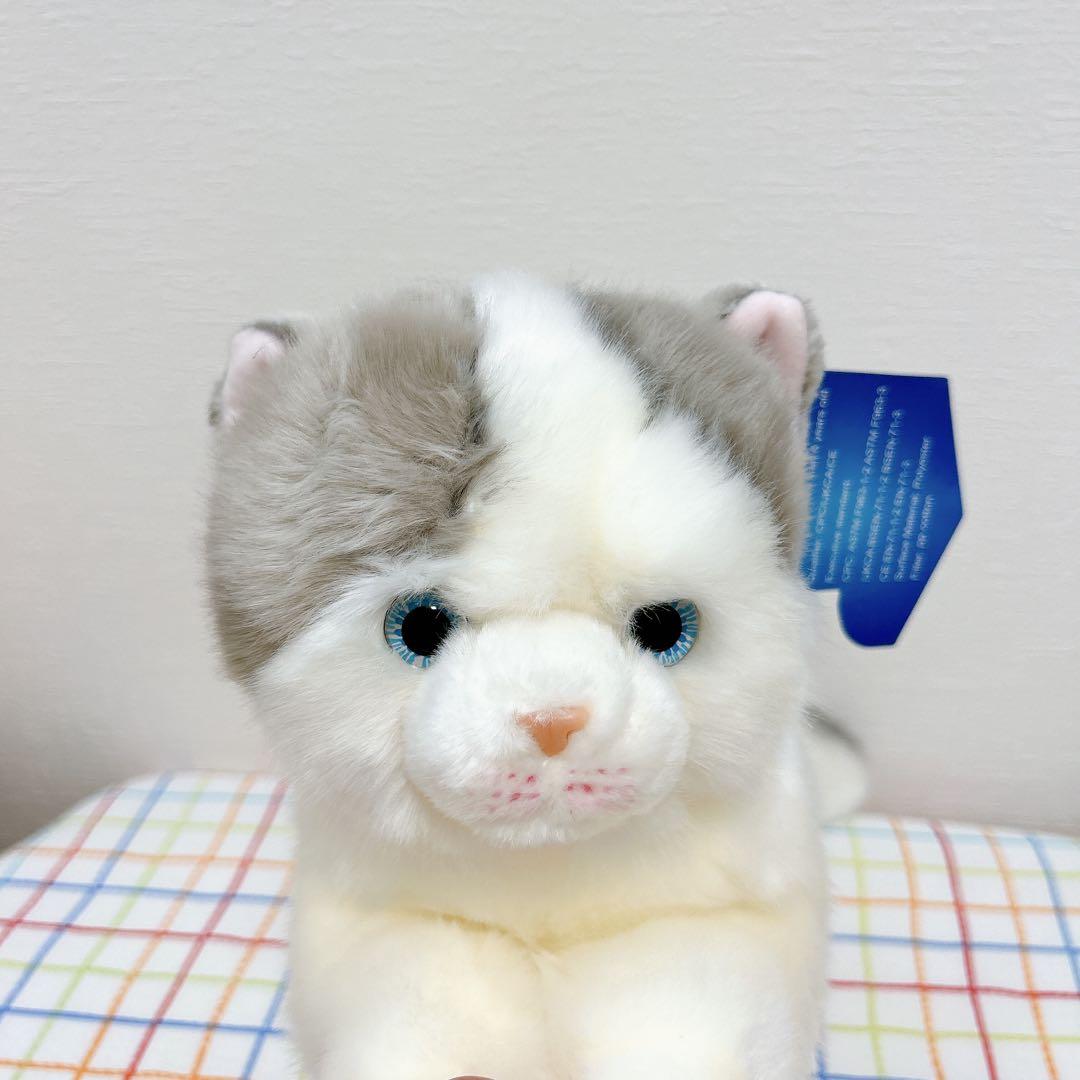 ぬいぐるみ ブリティッシュショートヘア ハチワレ リアルな猫のぬいぐるみ