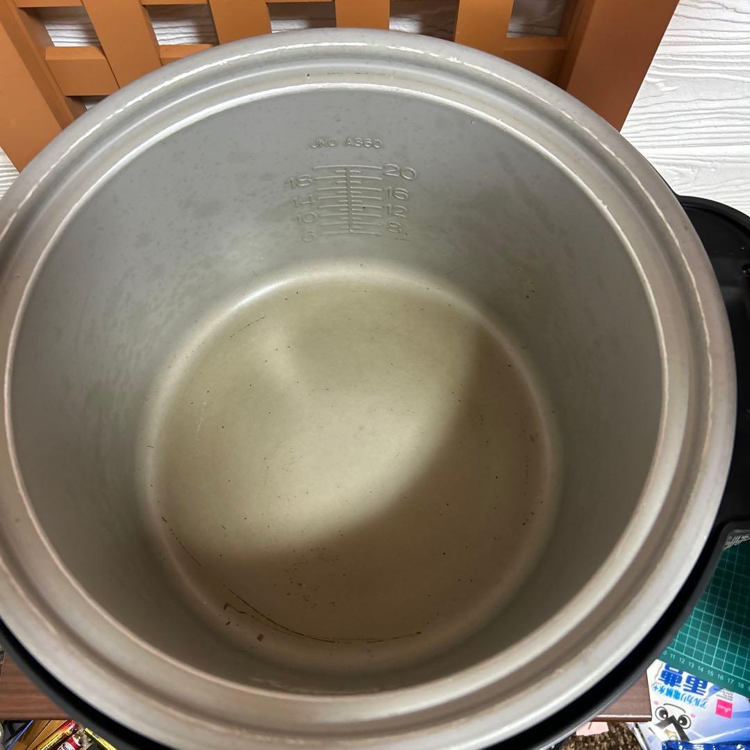 【中古品】TIGER タイガー　炊飯器 3.6L/2升炊き JNO-A360