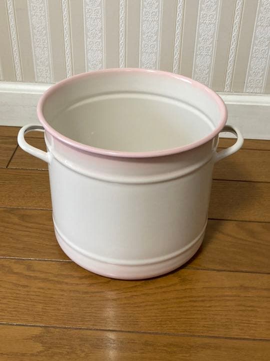 イマン　ダイアナローズ AW ビートストッカーM