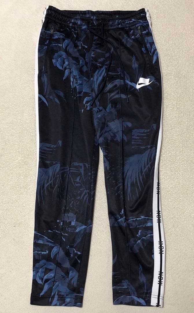 NIKE ナイキ　フローラル　花柄　ブラック　ジャージ　セットアップ　上下