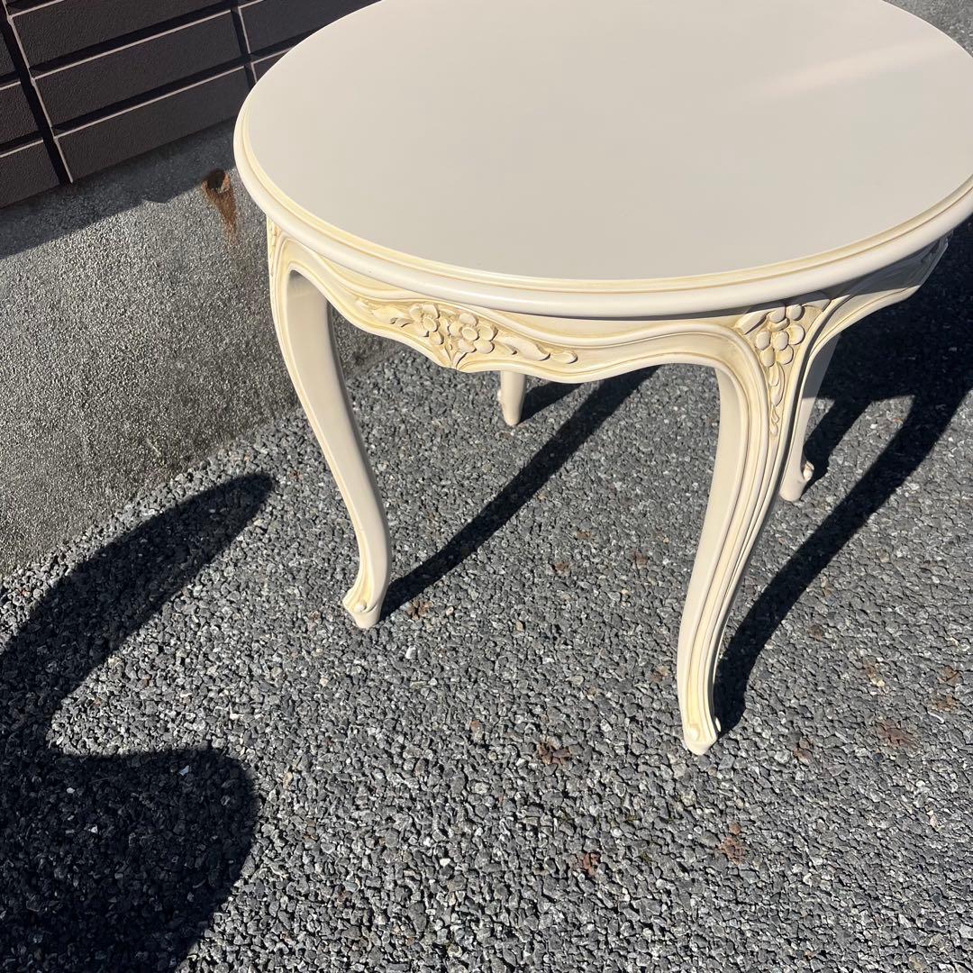 カリモク　ドマーニシリーズ　ルイ15世 丸型サイドテーブル